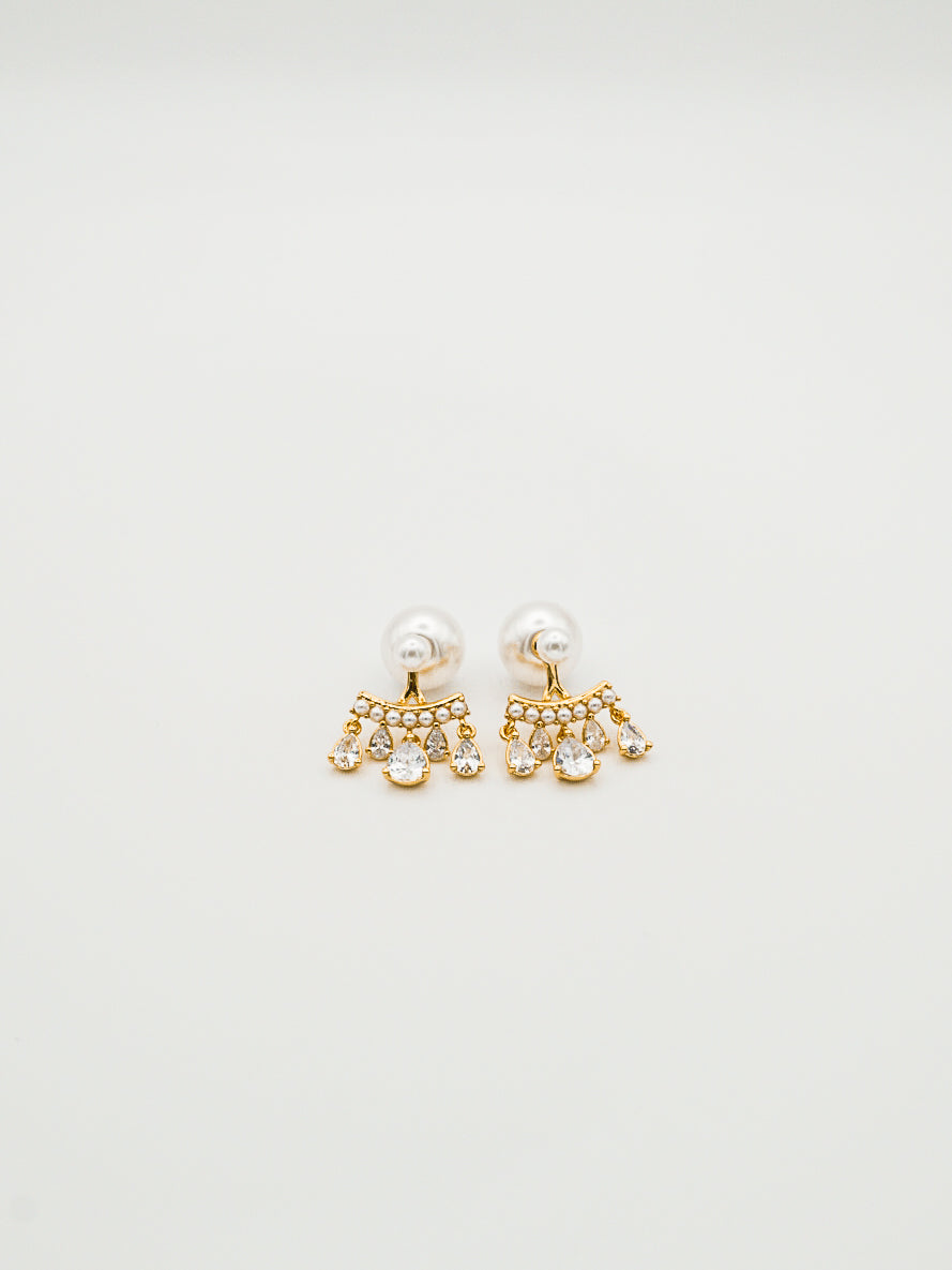 Elizabeth Pearl Earrings