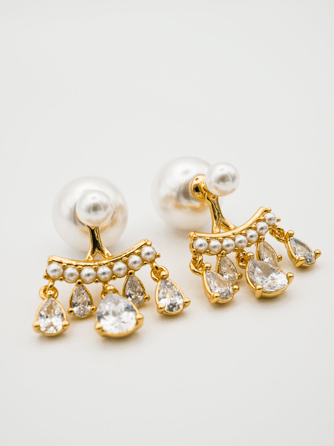 Elizabeth Pearl Earrings