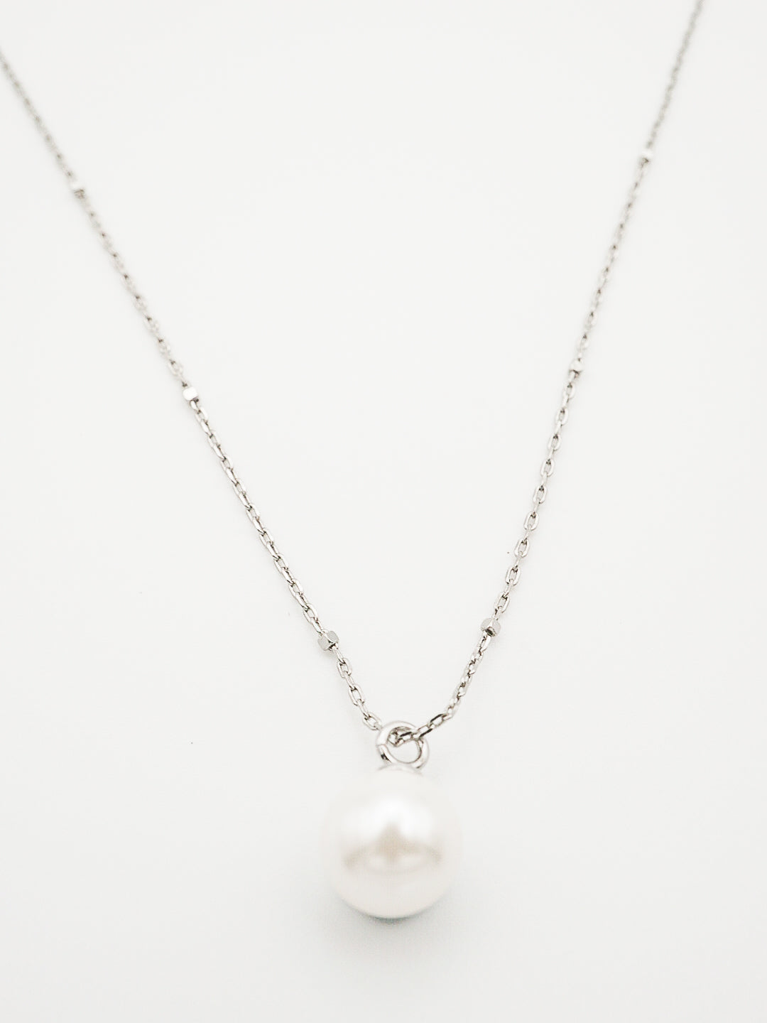 Single Pearl Chain Necklace