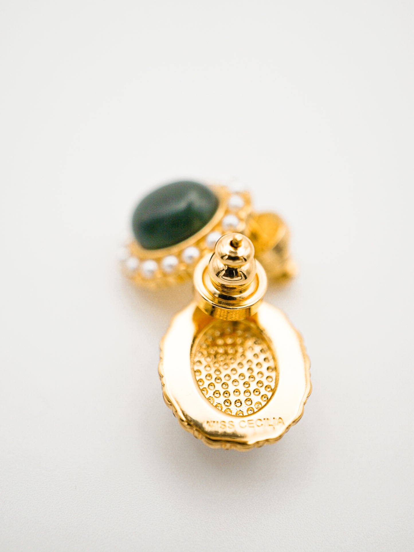 Jeanne Vintage Style Ear Studs