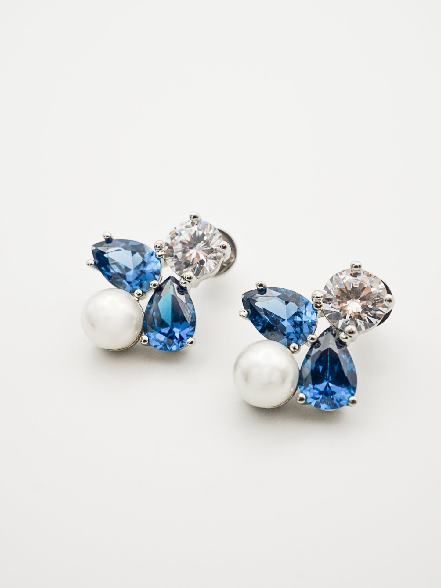 Aurora Pearl Ear Studs