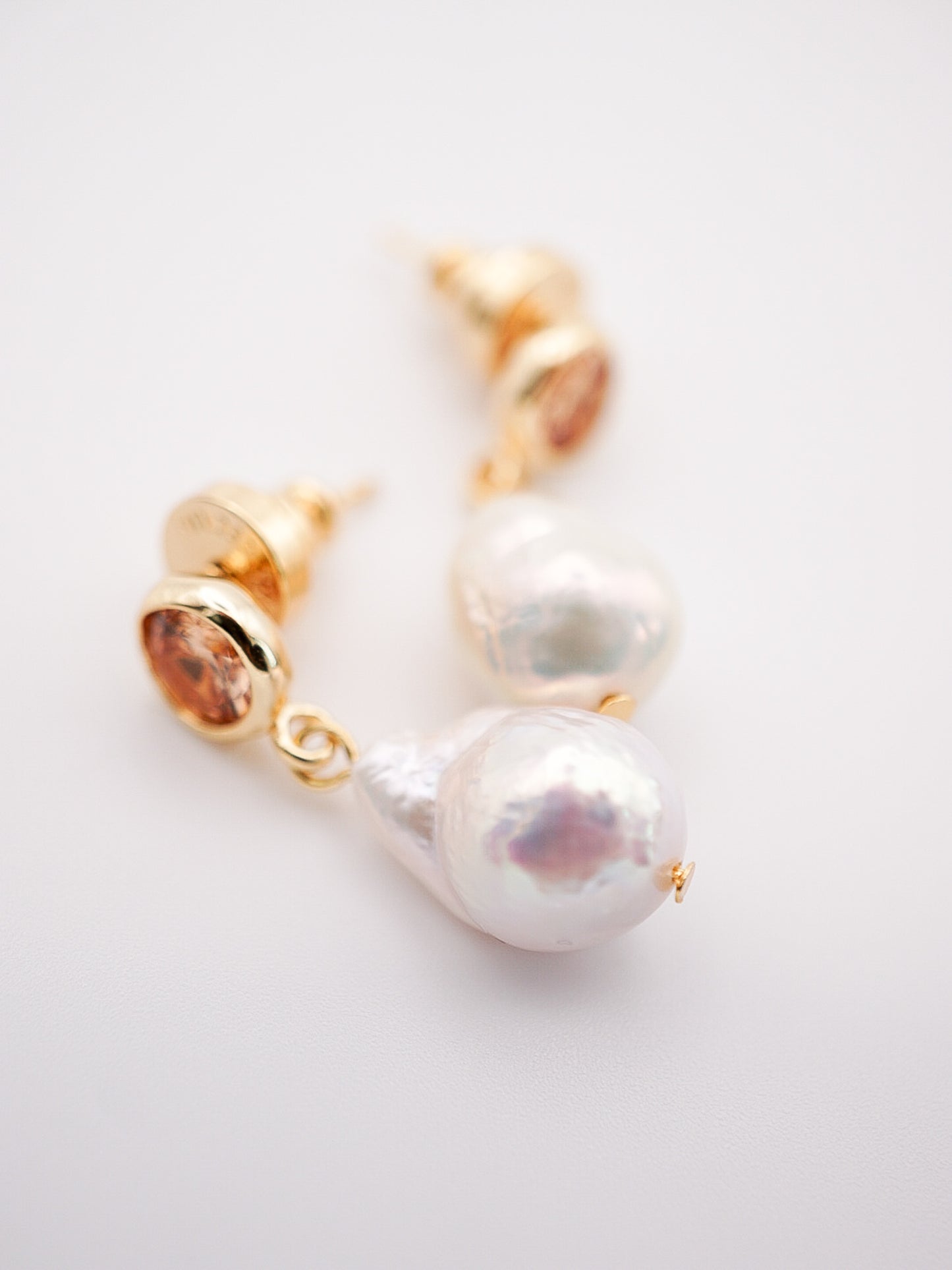 Faye Baroque Pearl Earrings