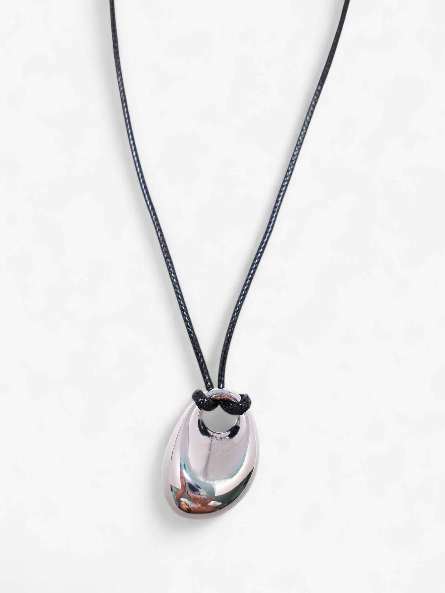 Oval Pebble Cord Necklace