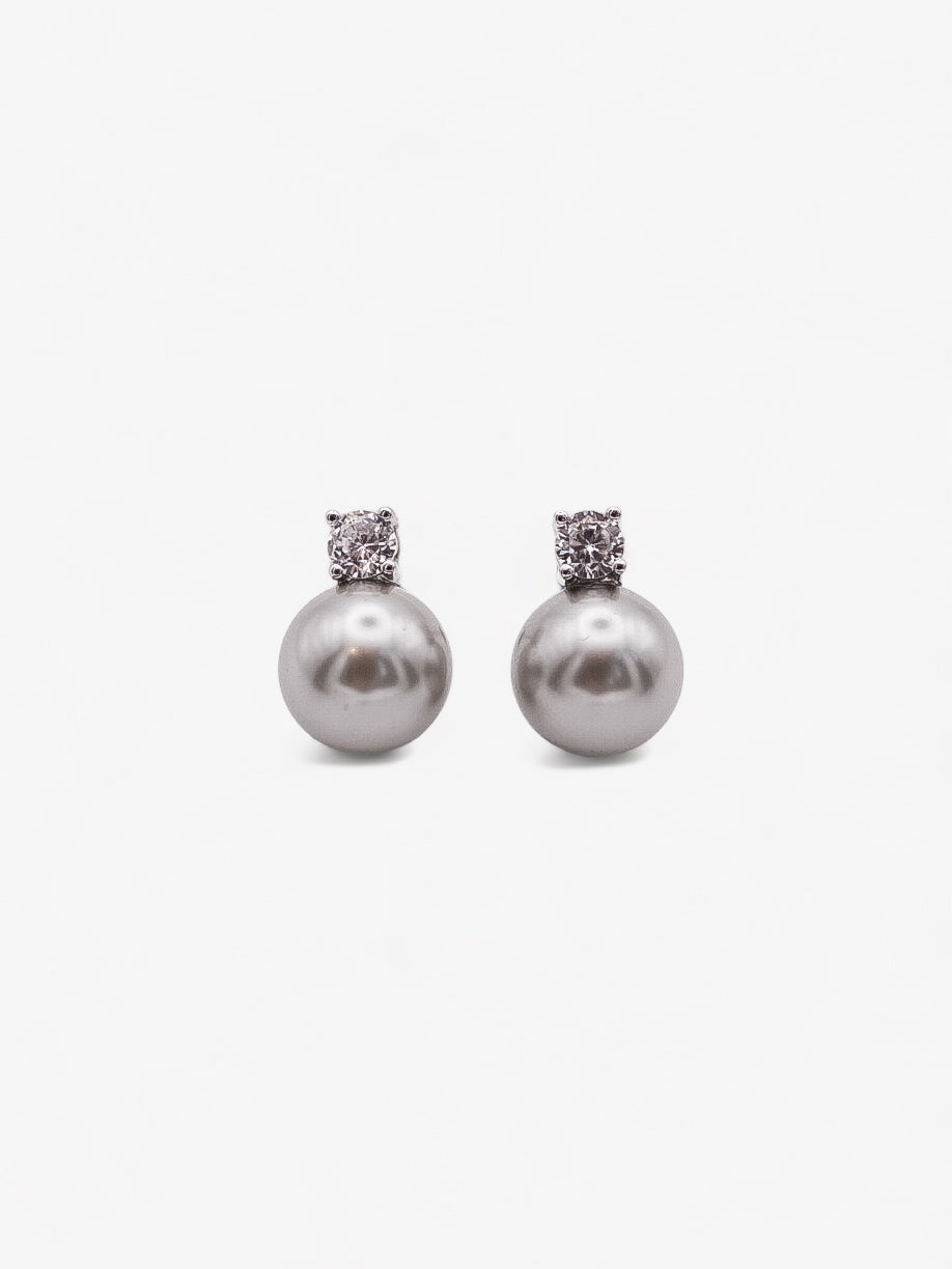 Dianna Classic Pearl Ear Studs