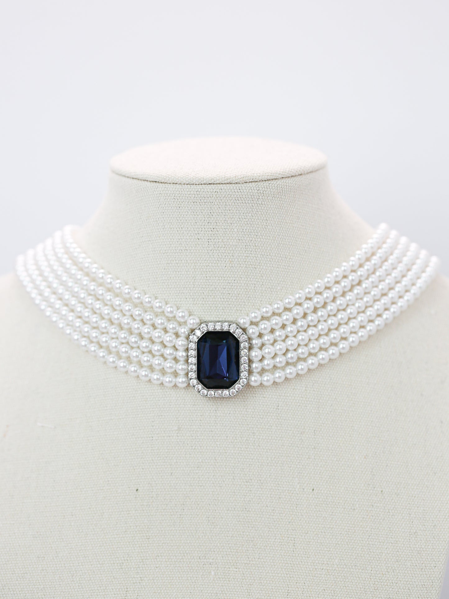 Victoria Pearl Ladies Choker