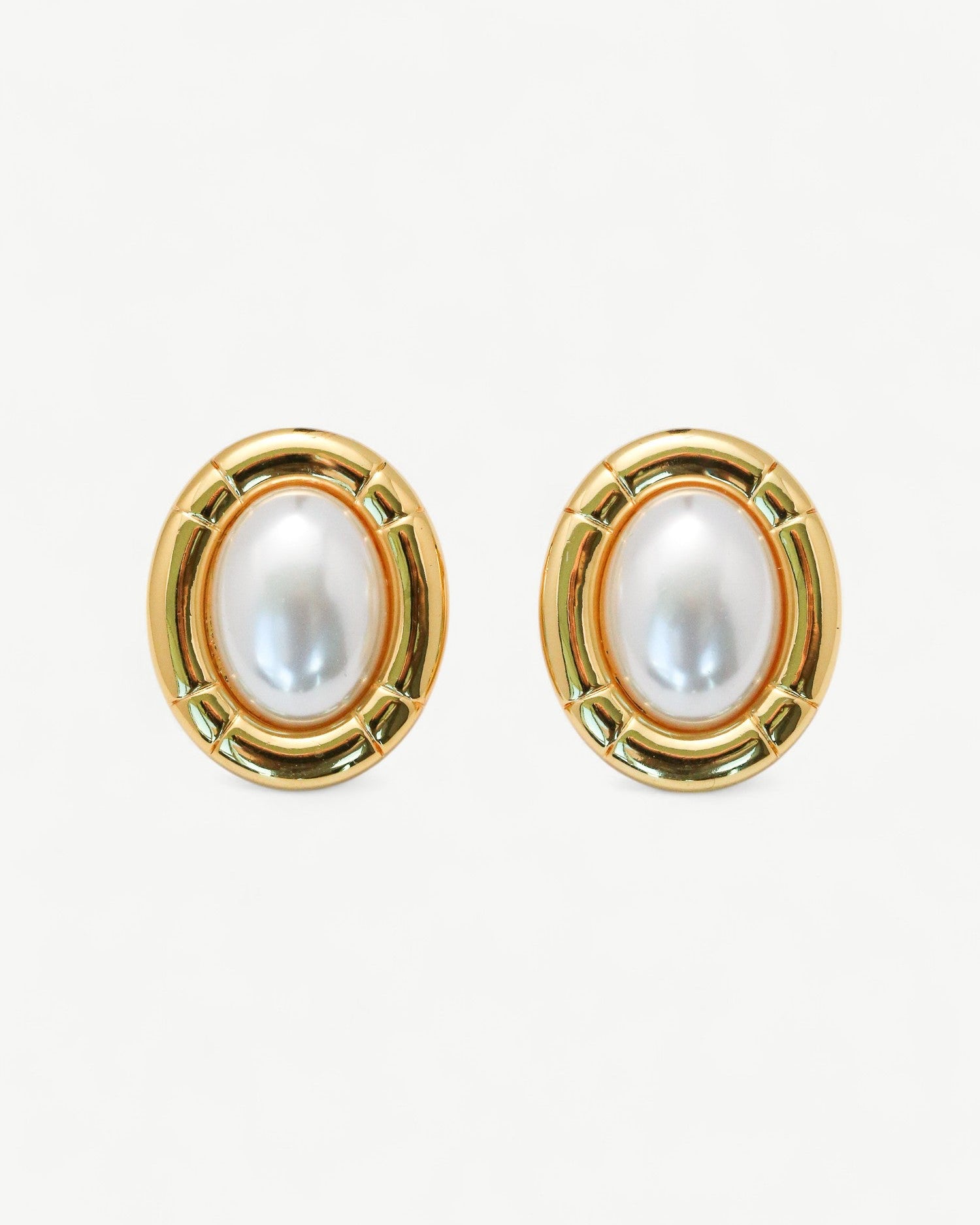 Camille Studs