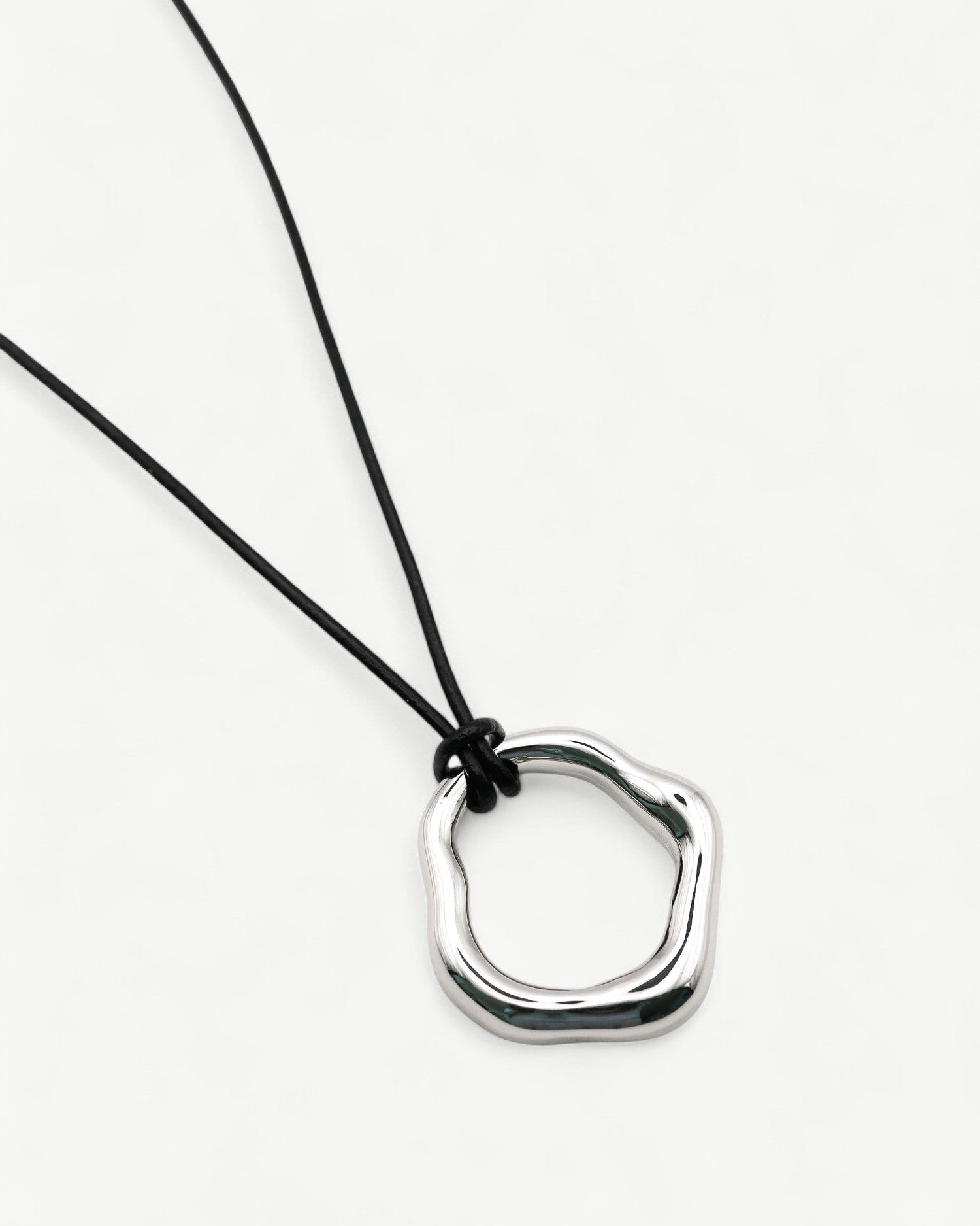 Loop Necklace