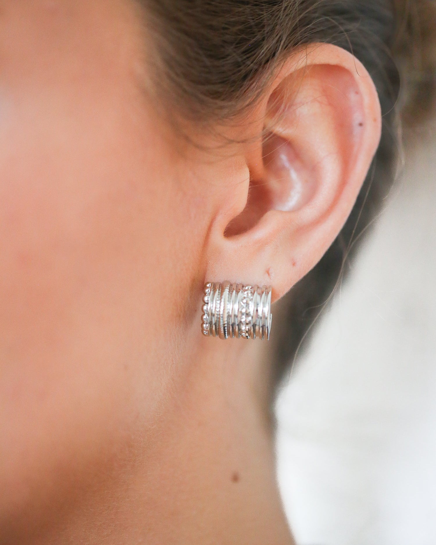 Orbis Studs