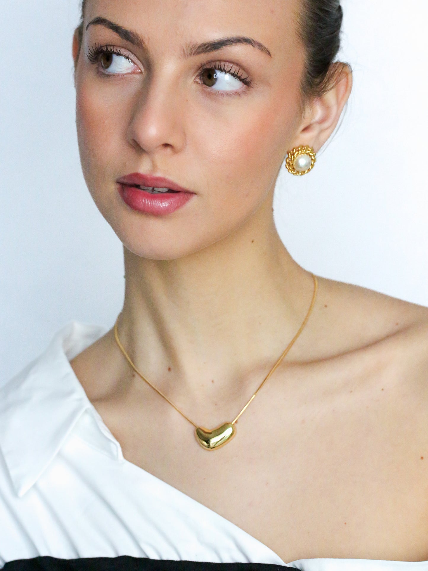 Arabella Pearl Clip On Studs