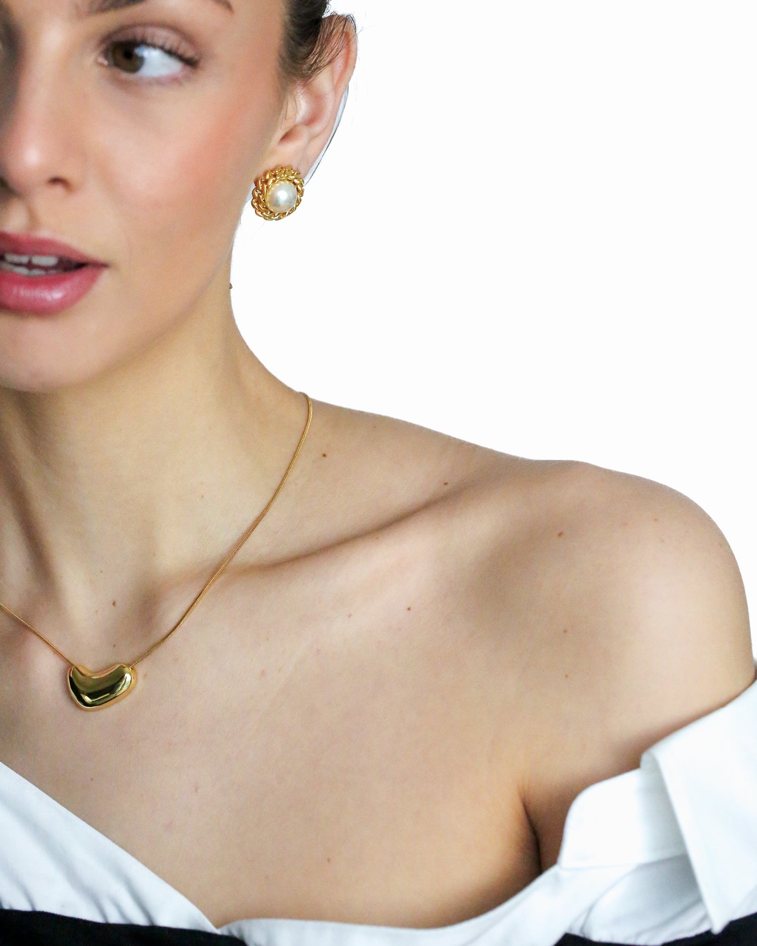Arabella Pearl Clip On Studs