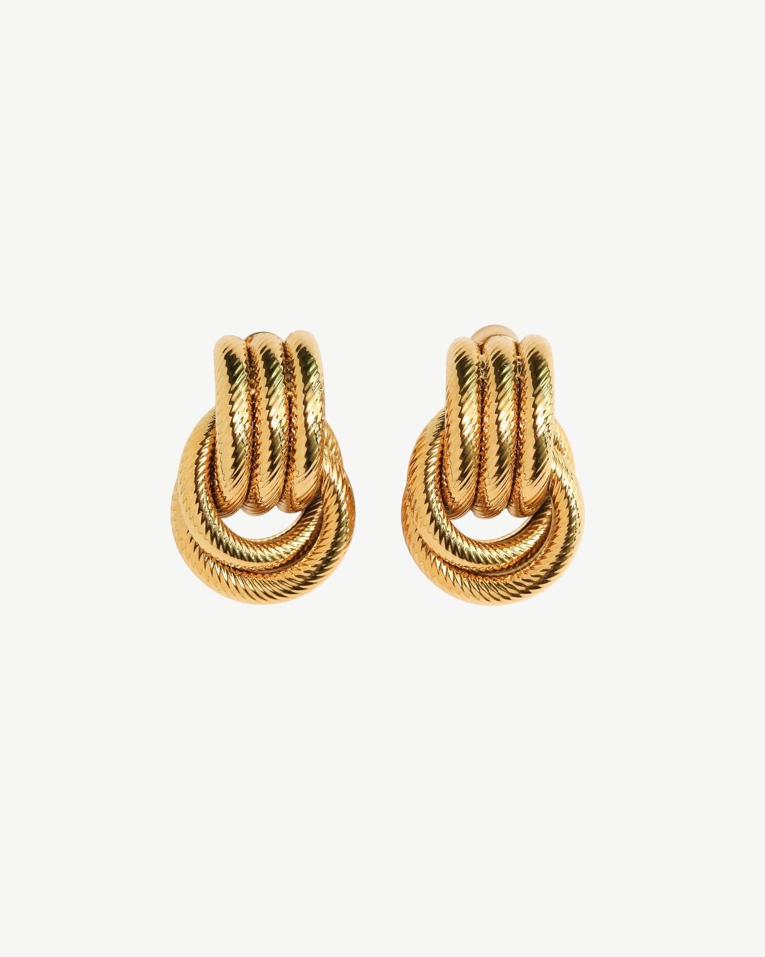 The Rope Knot Studs