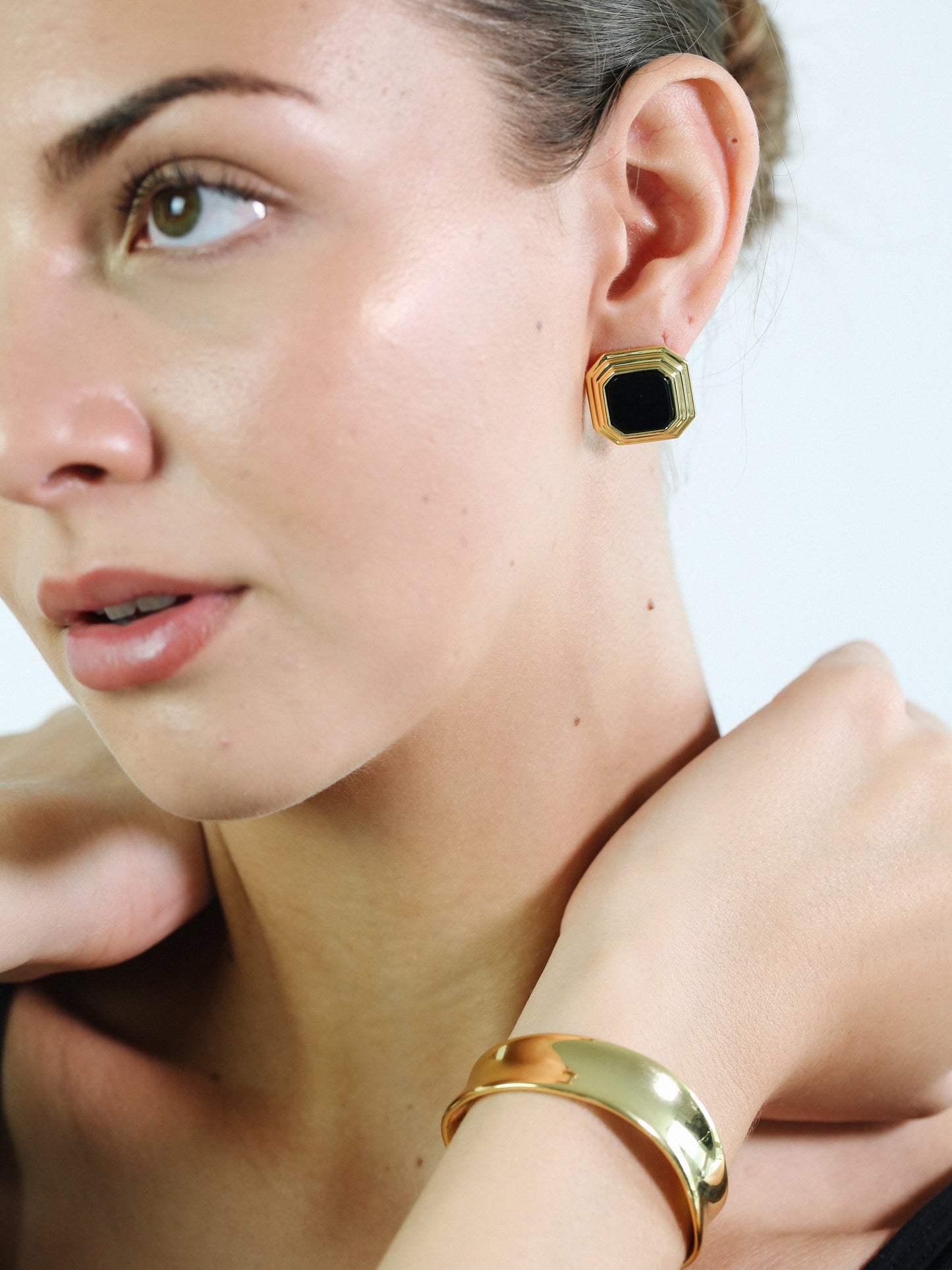 Onyx Deco Studs