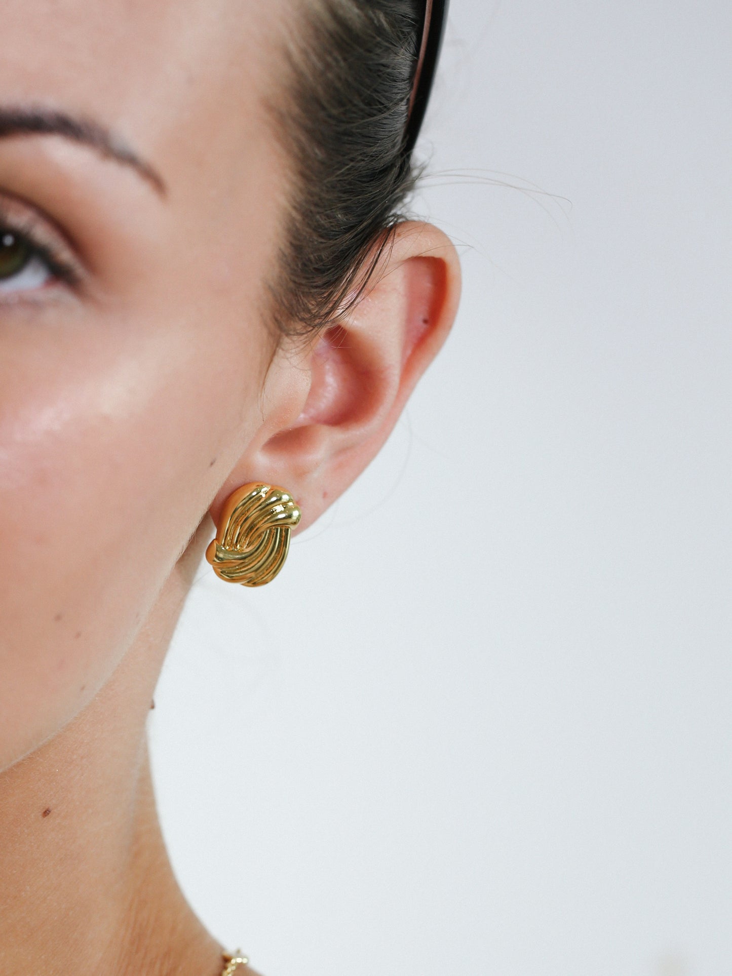 Ridge Knot Stud Earrings