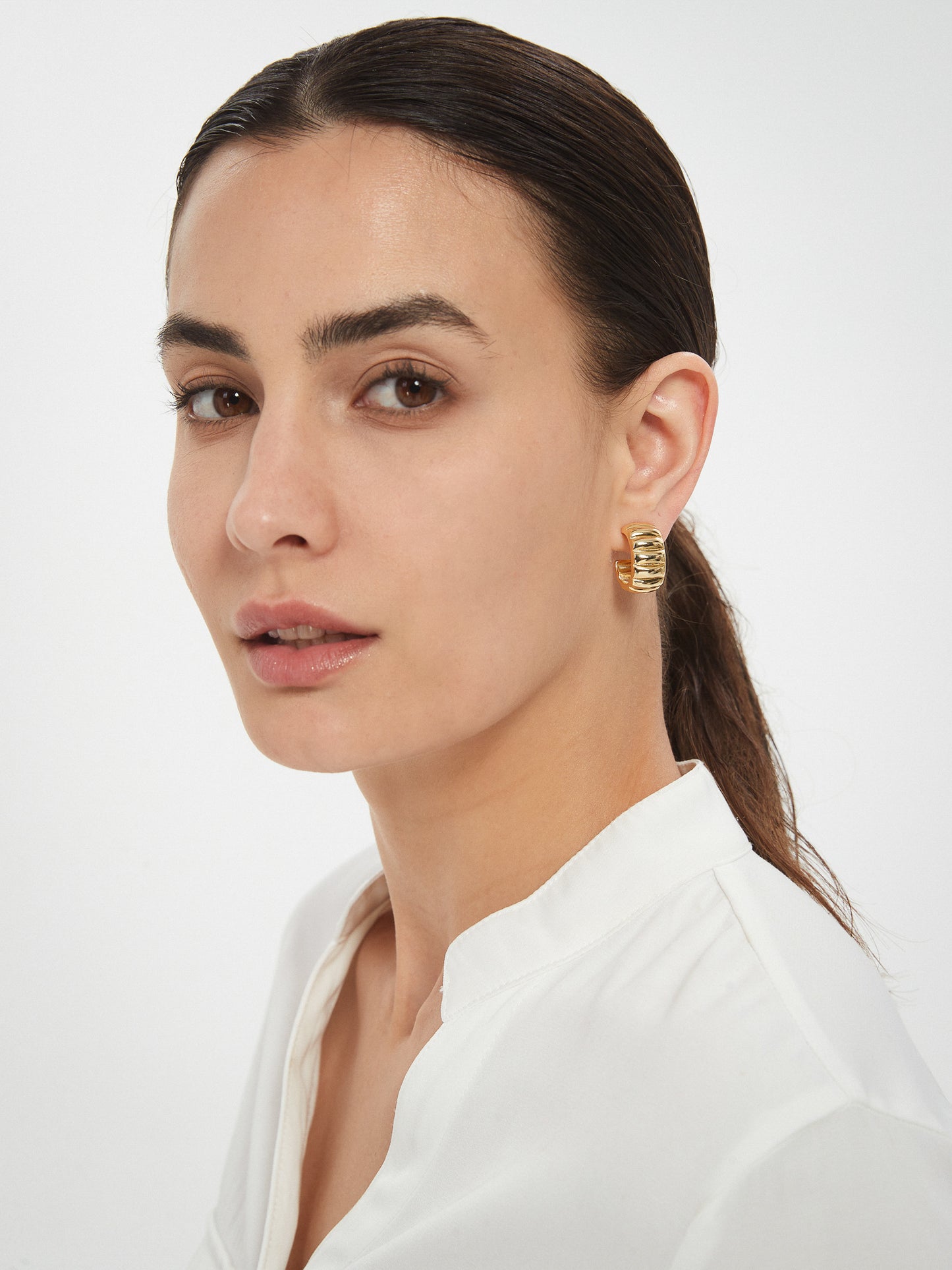 Bold Ribbed Hoops Earrings