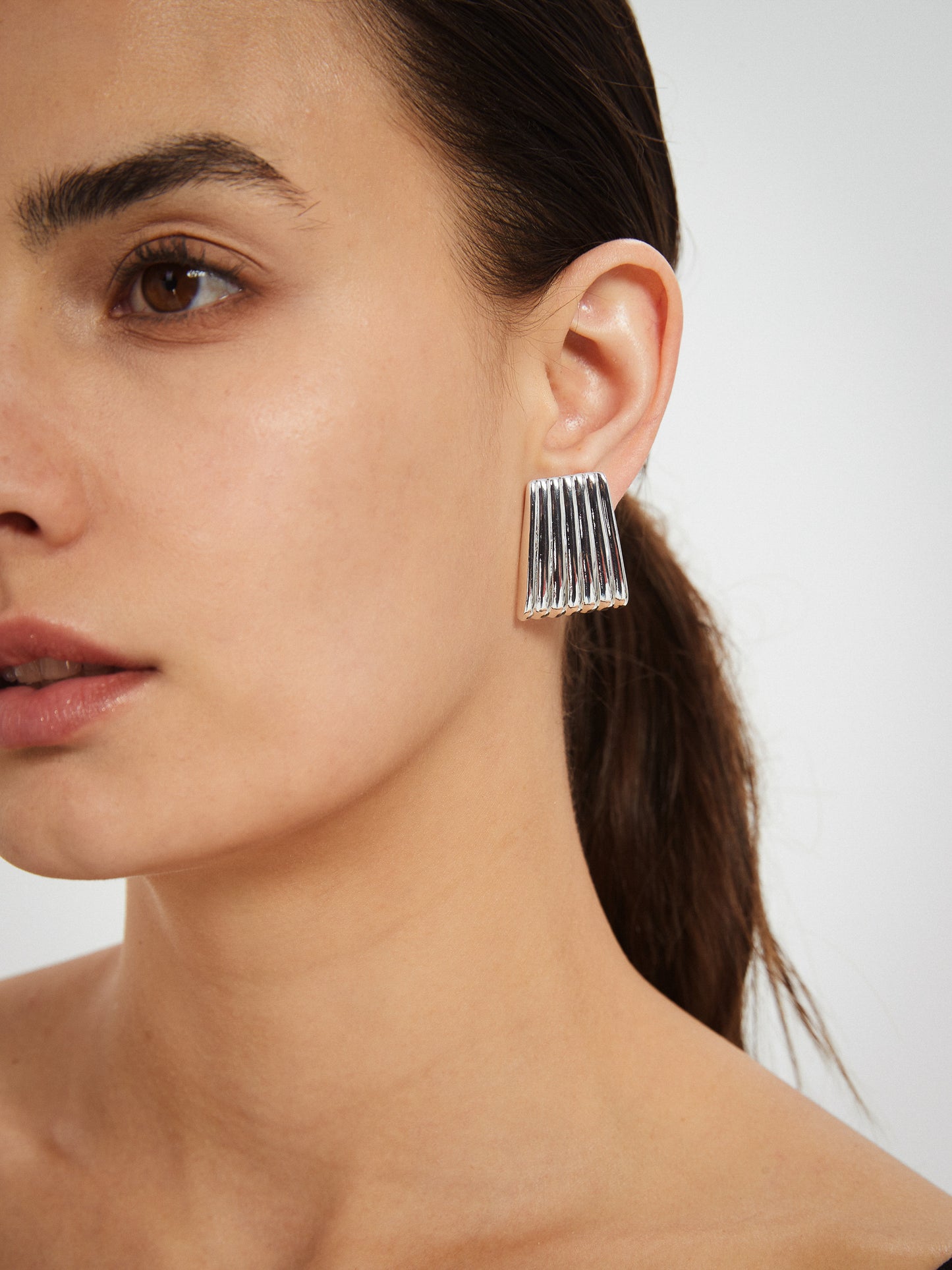 Oversized Rib Stud Earrings