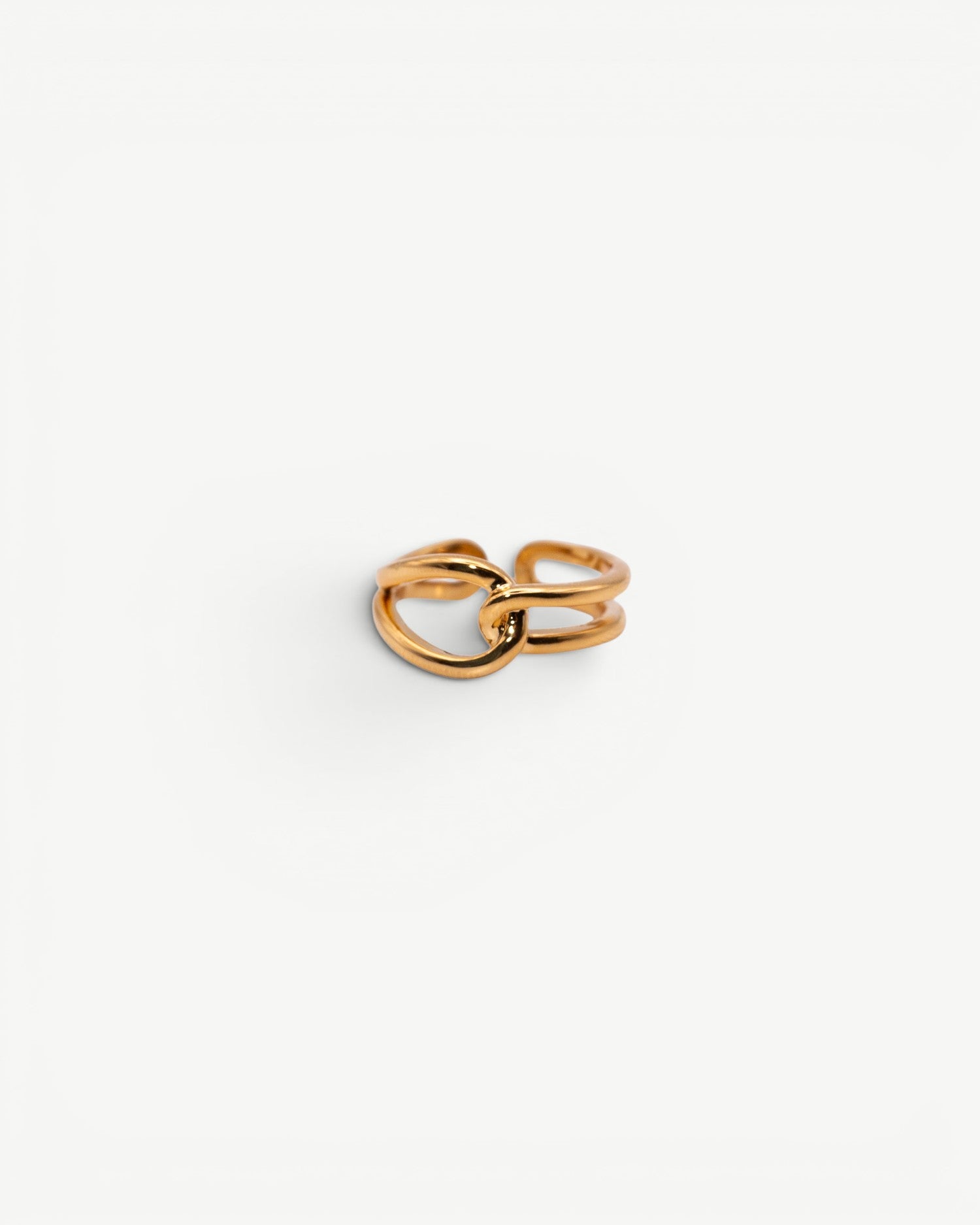 Classic Knot Ring
