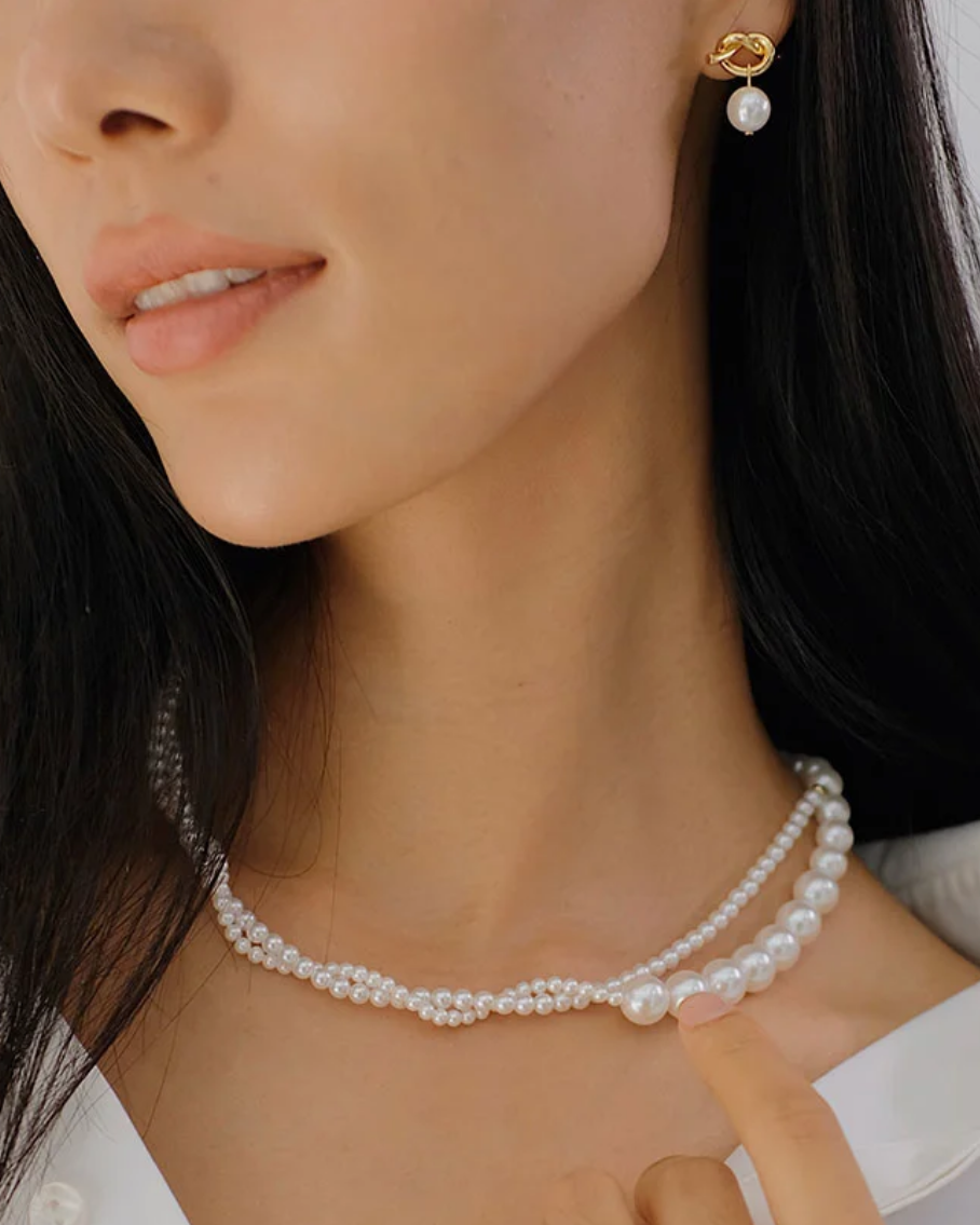 Adeline Knot Pearl Earrings