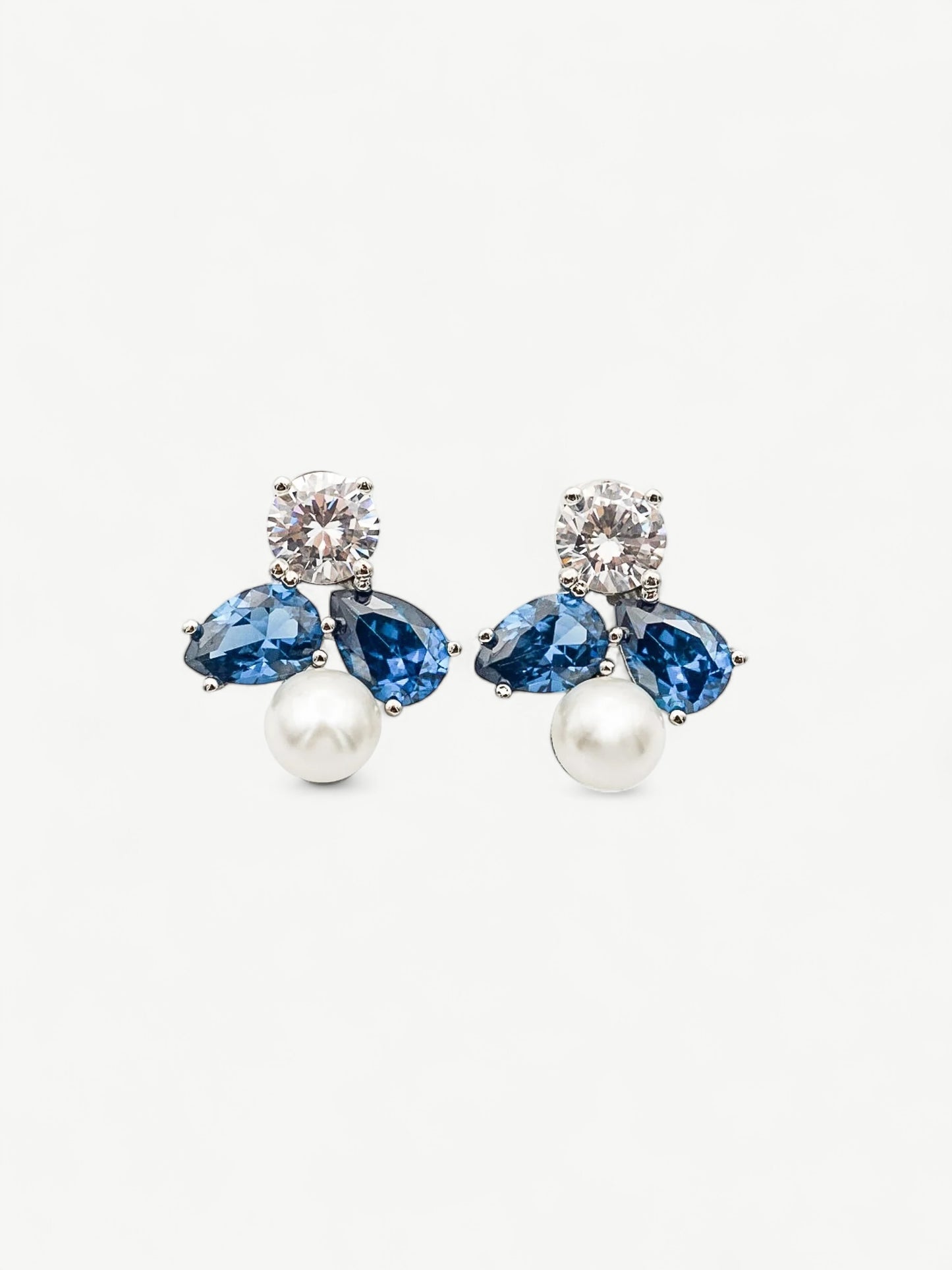 Aurora Pearl Ear Studs