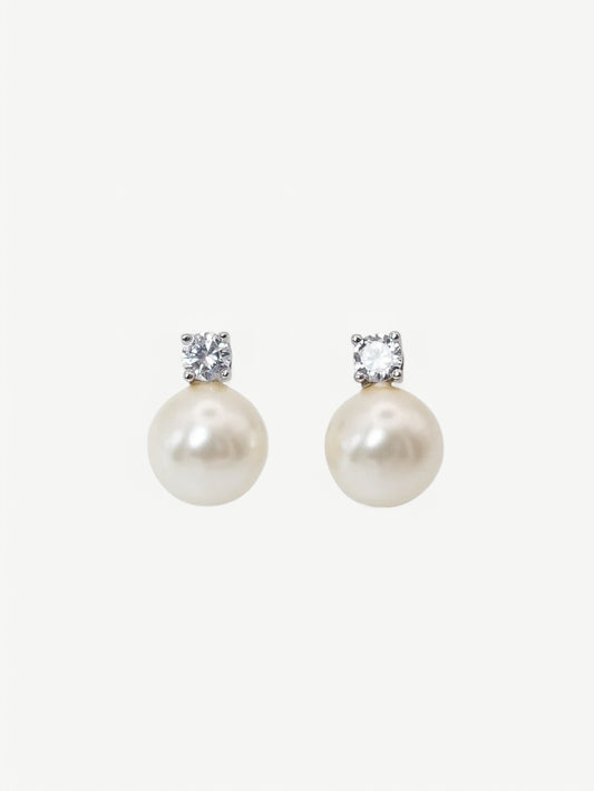 Dianna Classic Pearl Ear Studs