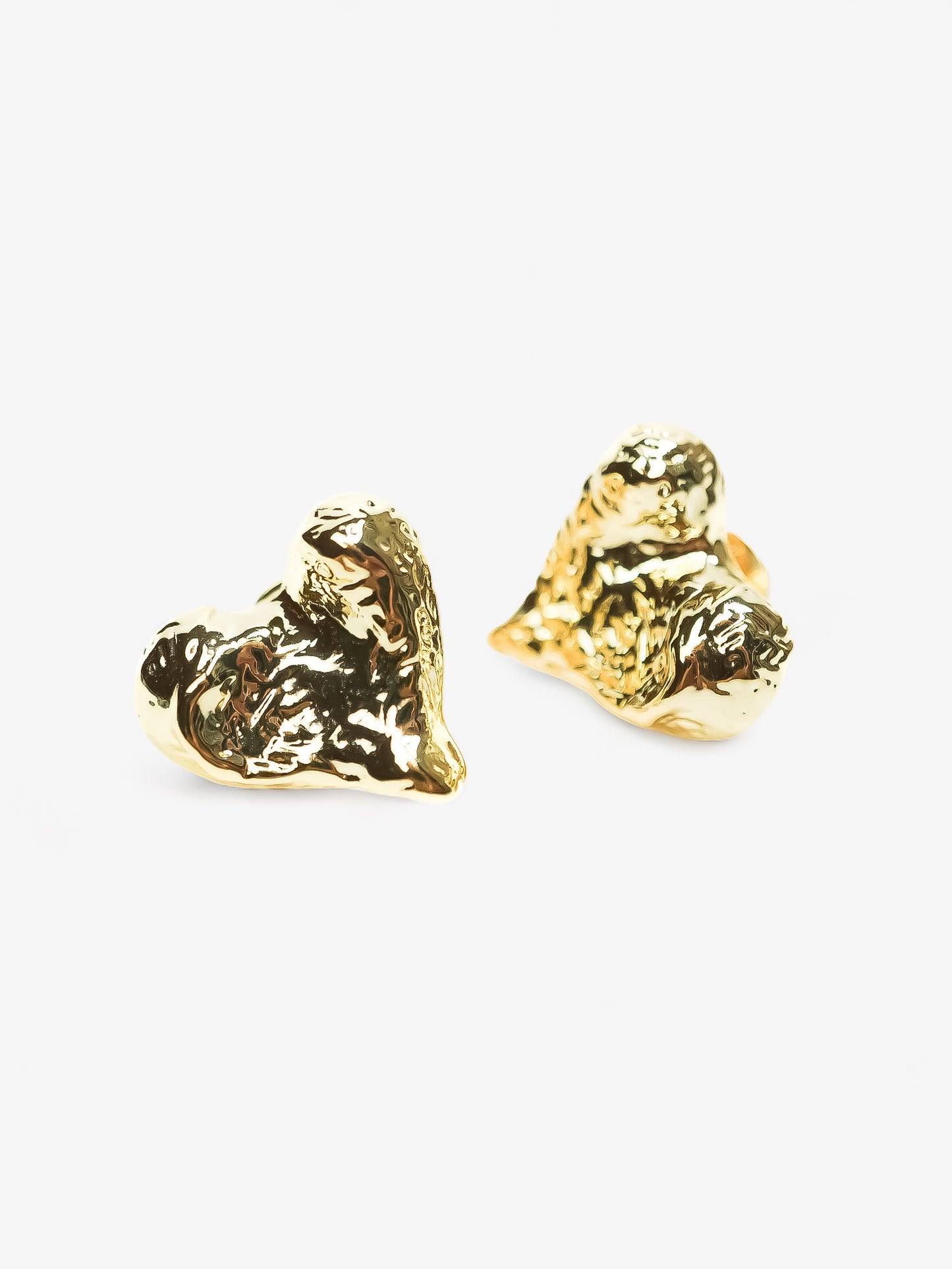 Ivy Handcrafted Love Heart Ear Studs
