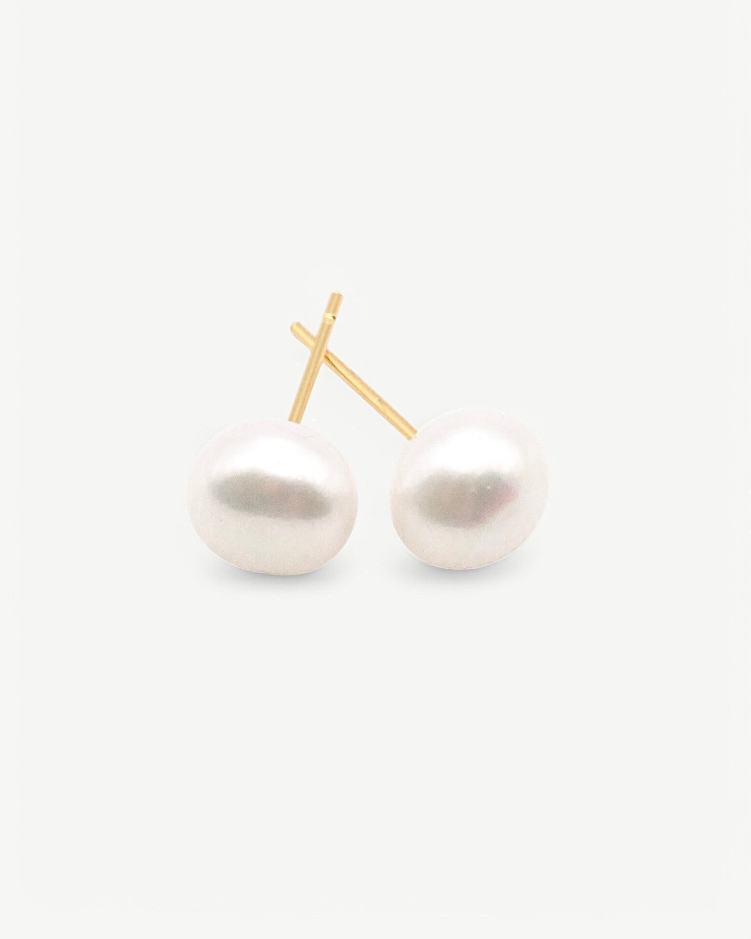 Mini Freshwater Pearl Ear Studs