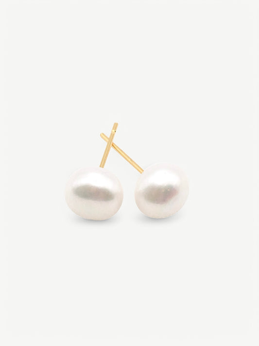 Mini Freshwater Pearl Ear Studs