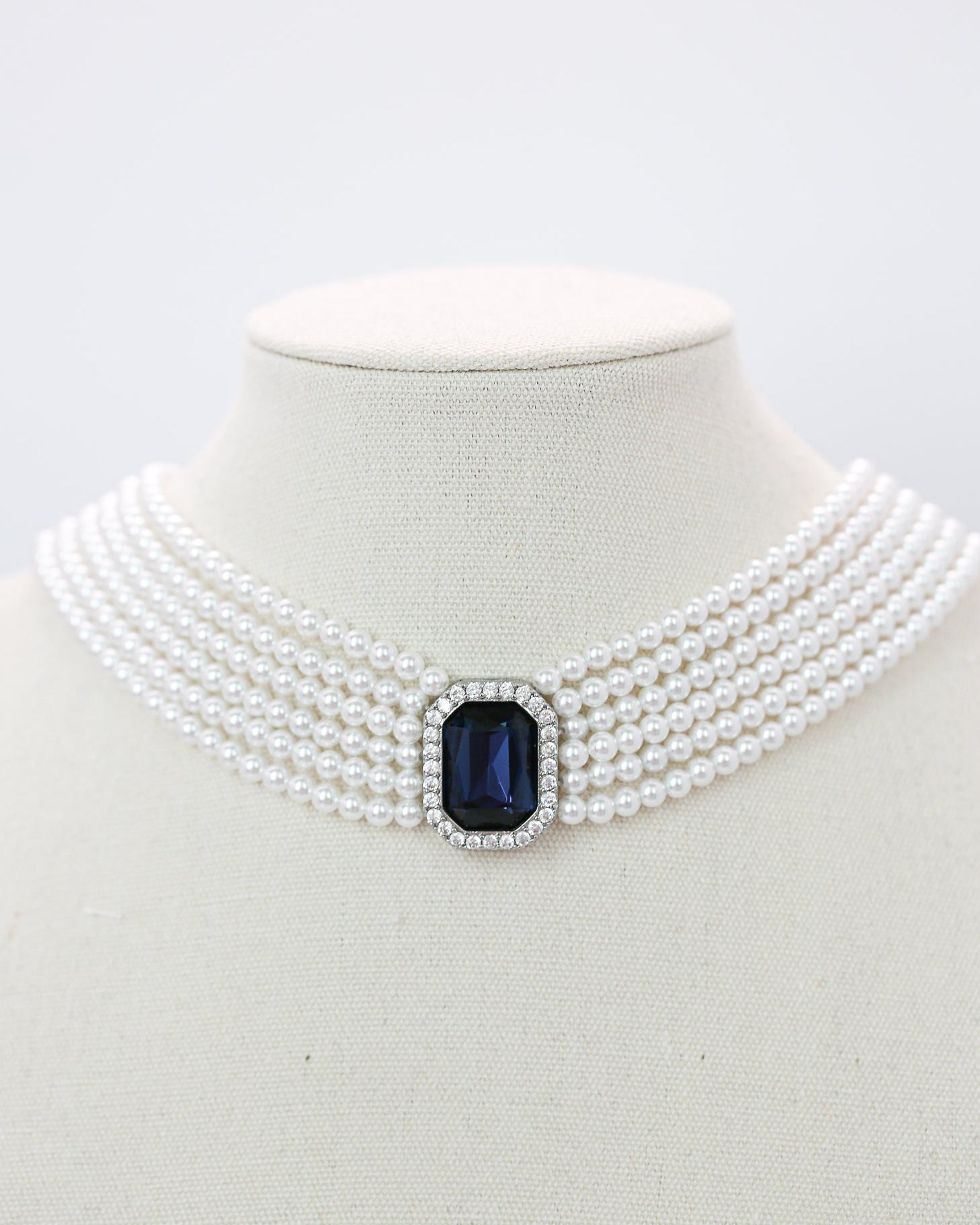 Victoria Pearl Ladies Choker