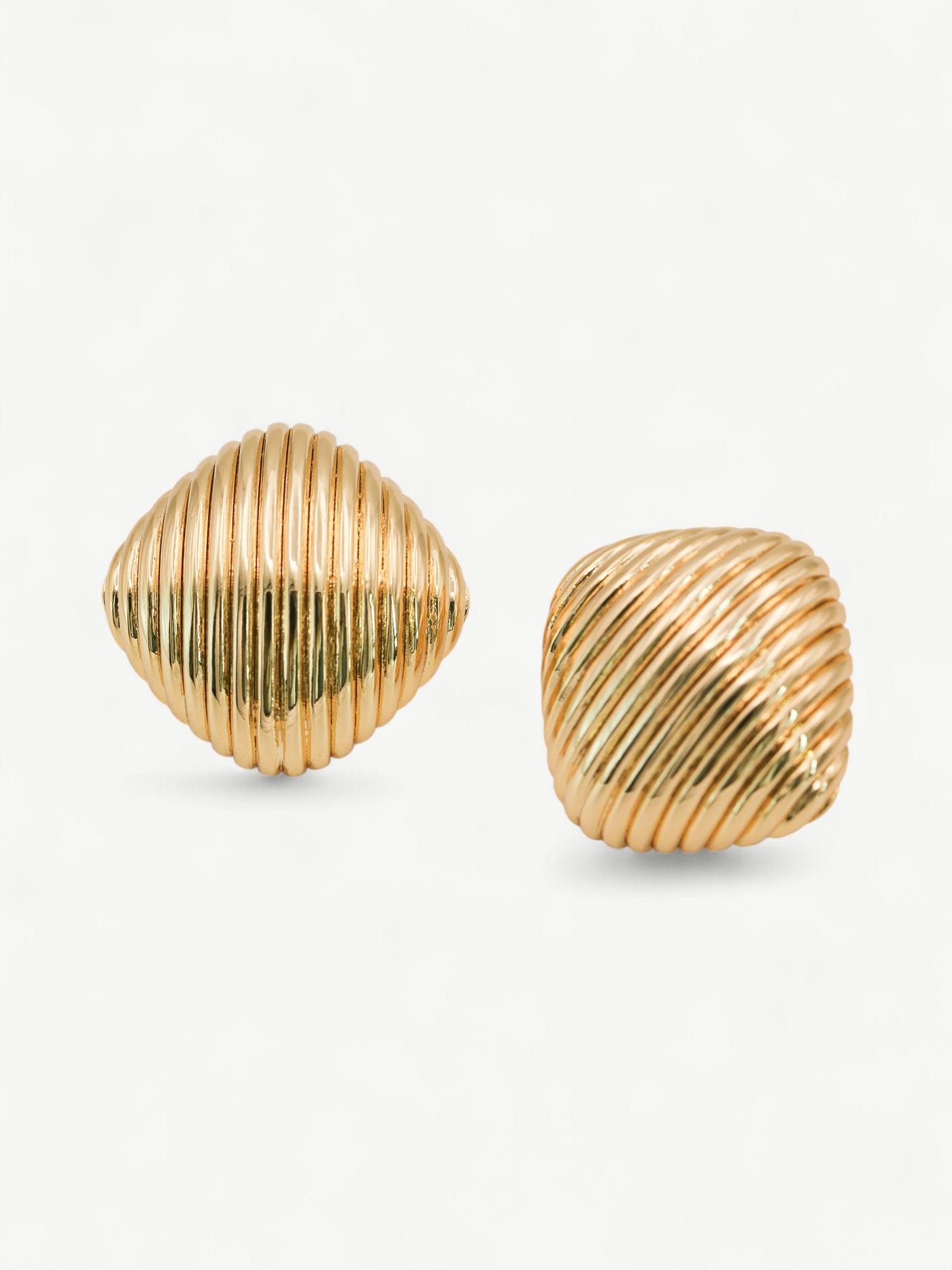 Vera Stud Earrings