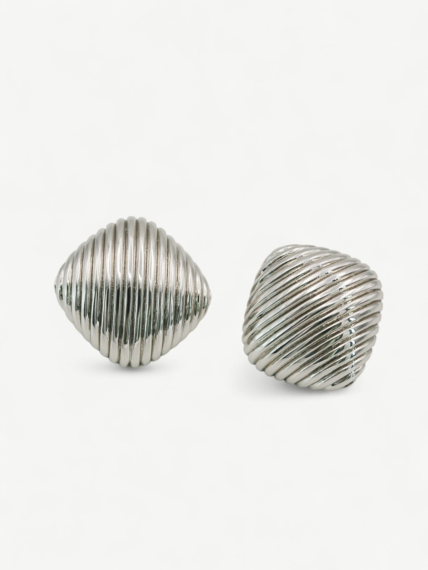 Vera Stud Earrings
