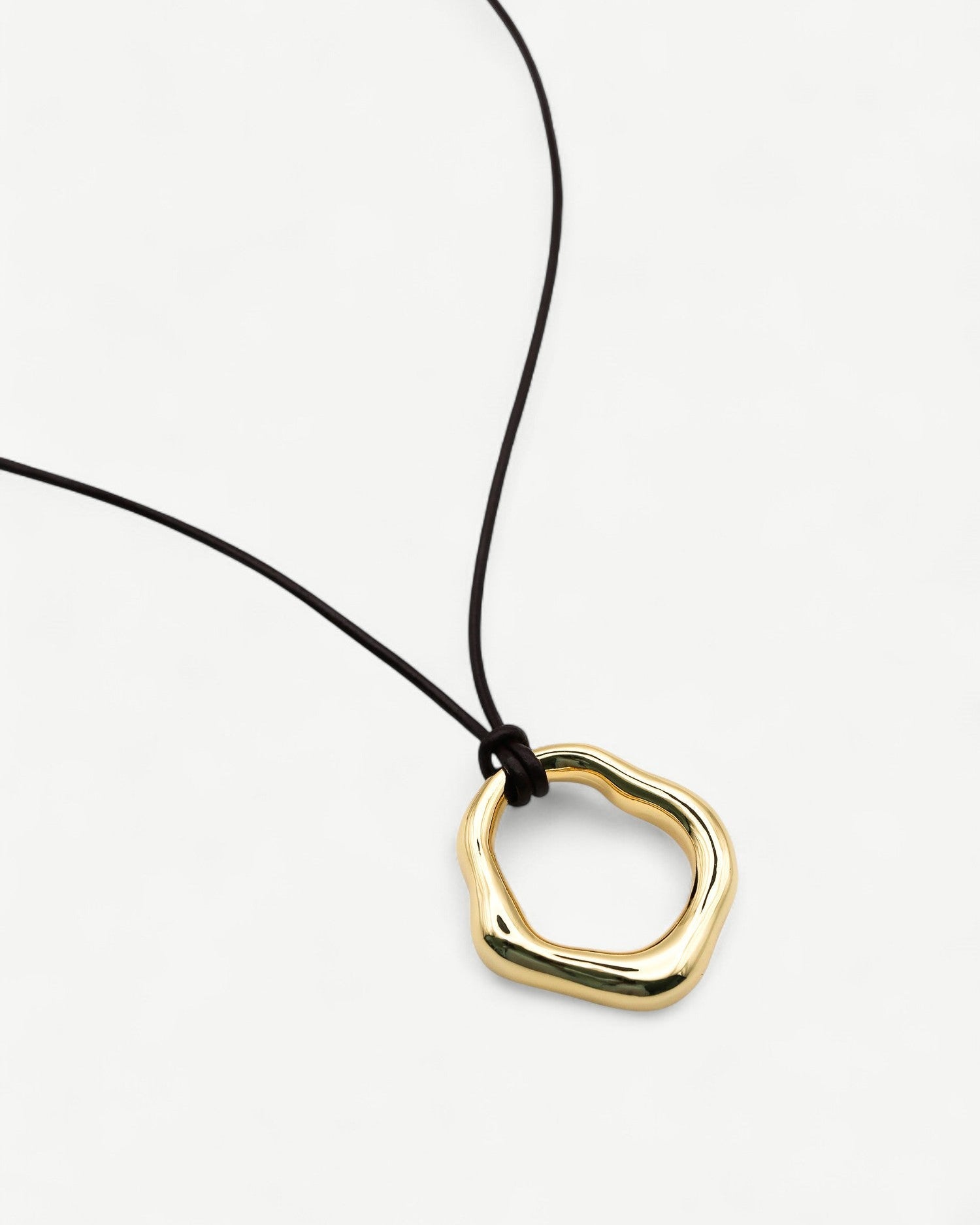 Loop Necklace