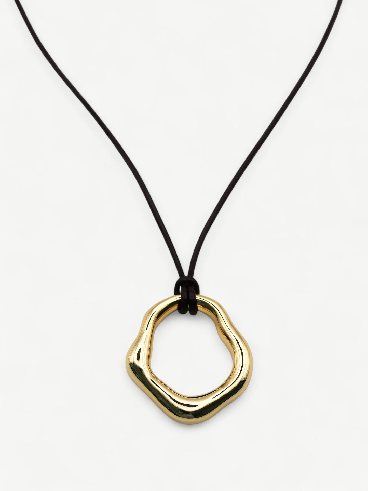 Loop Necklace