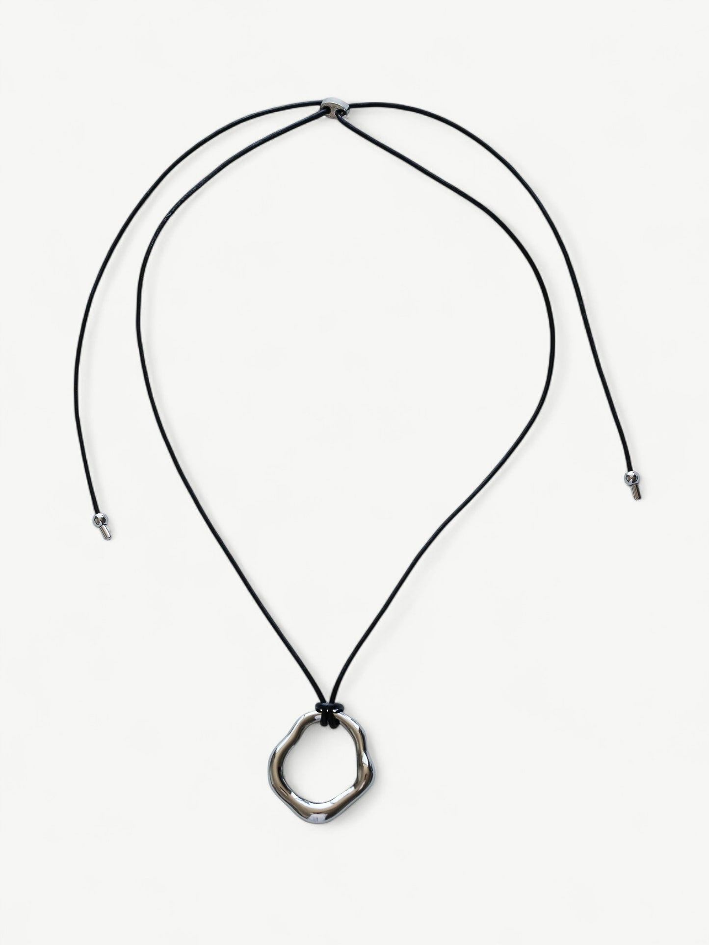 Loop Necklace