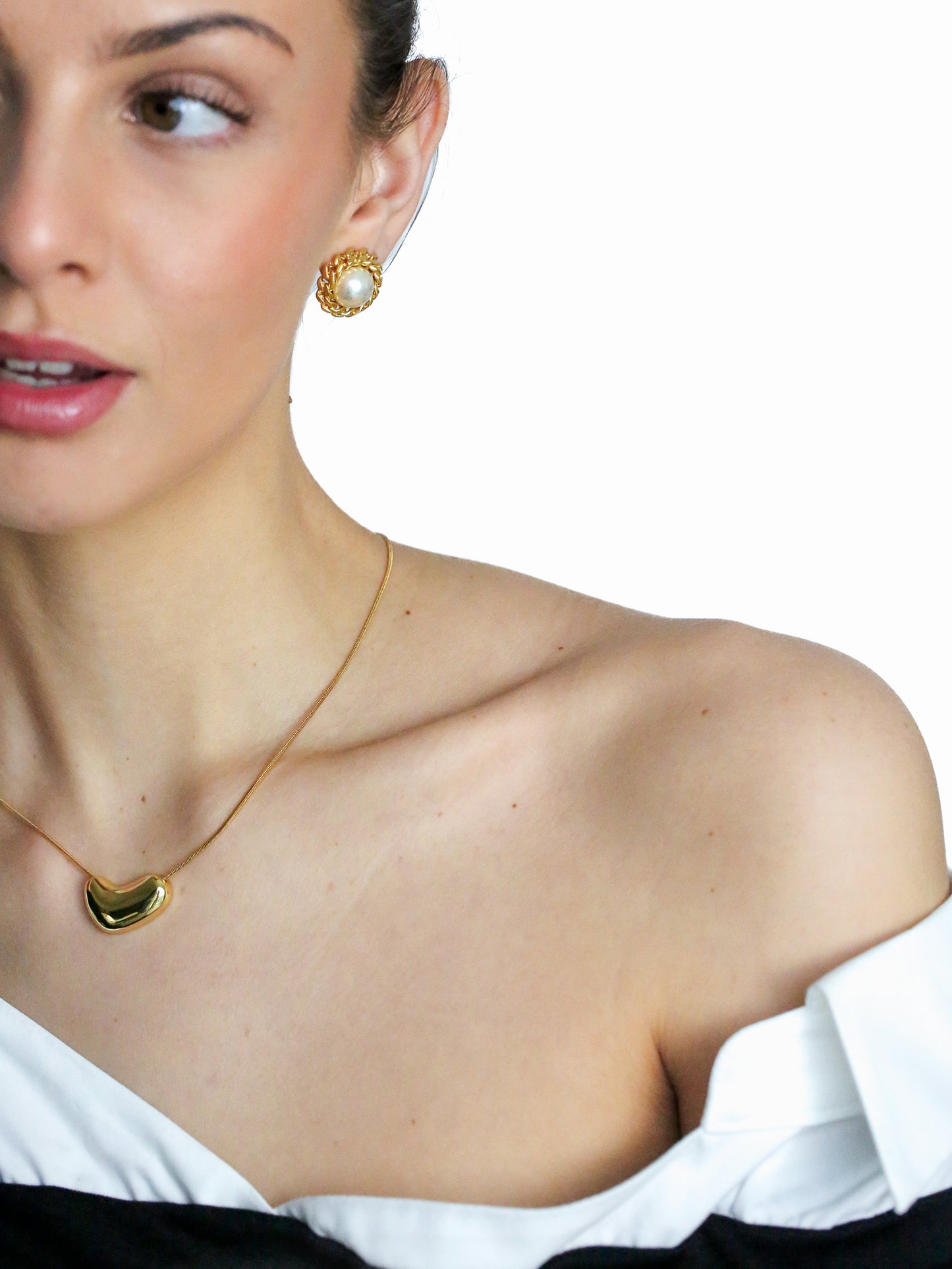 Arabella Pearl Clip On Studs