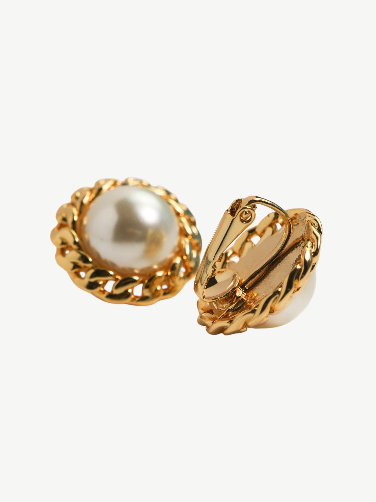 Arabella Pearl Clip On Studs
