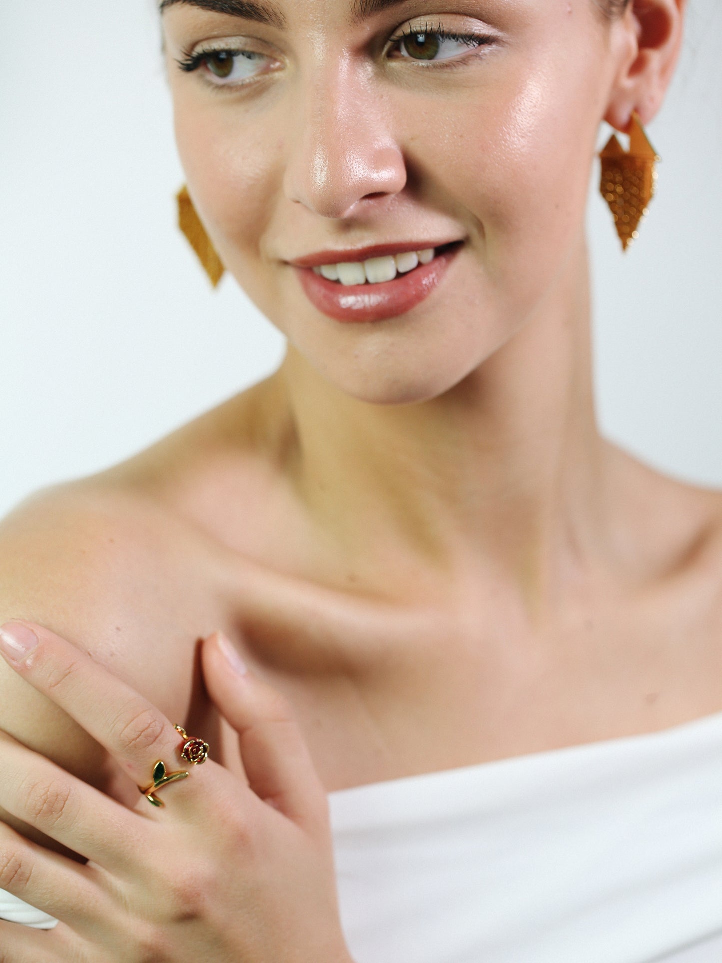 Red Rose Ring