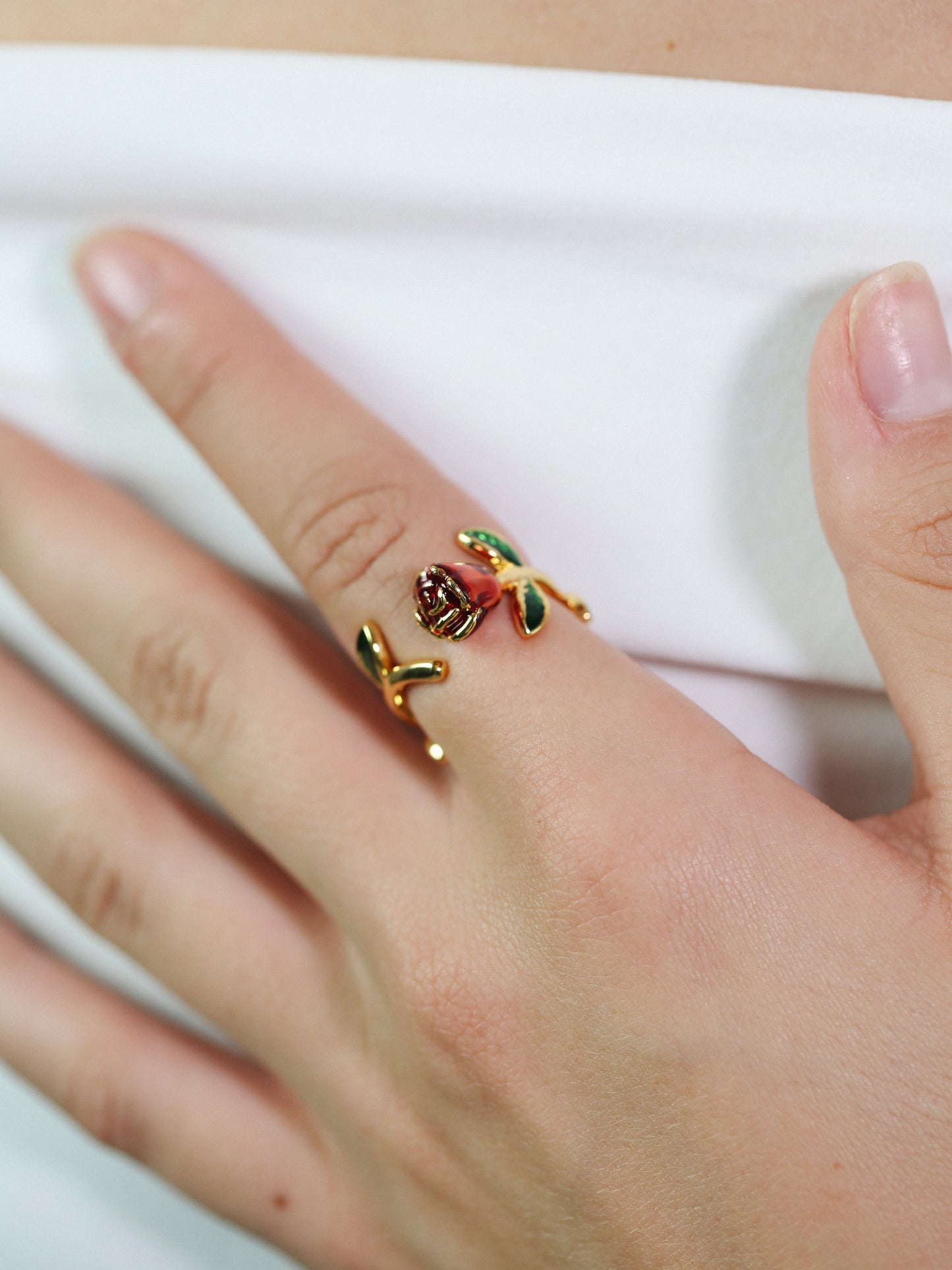 Red Rose Ring