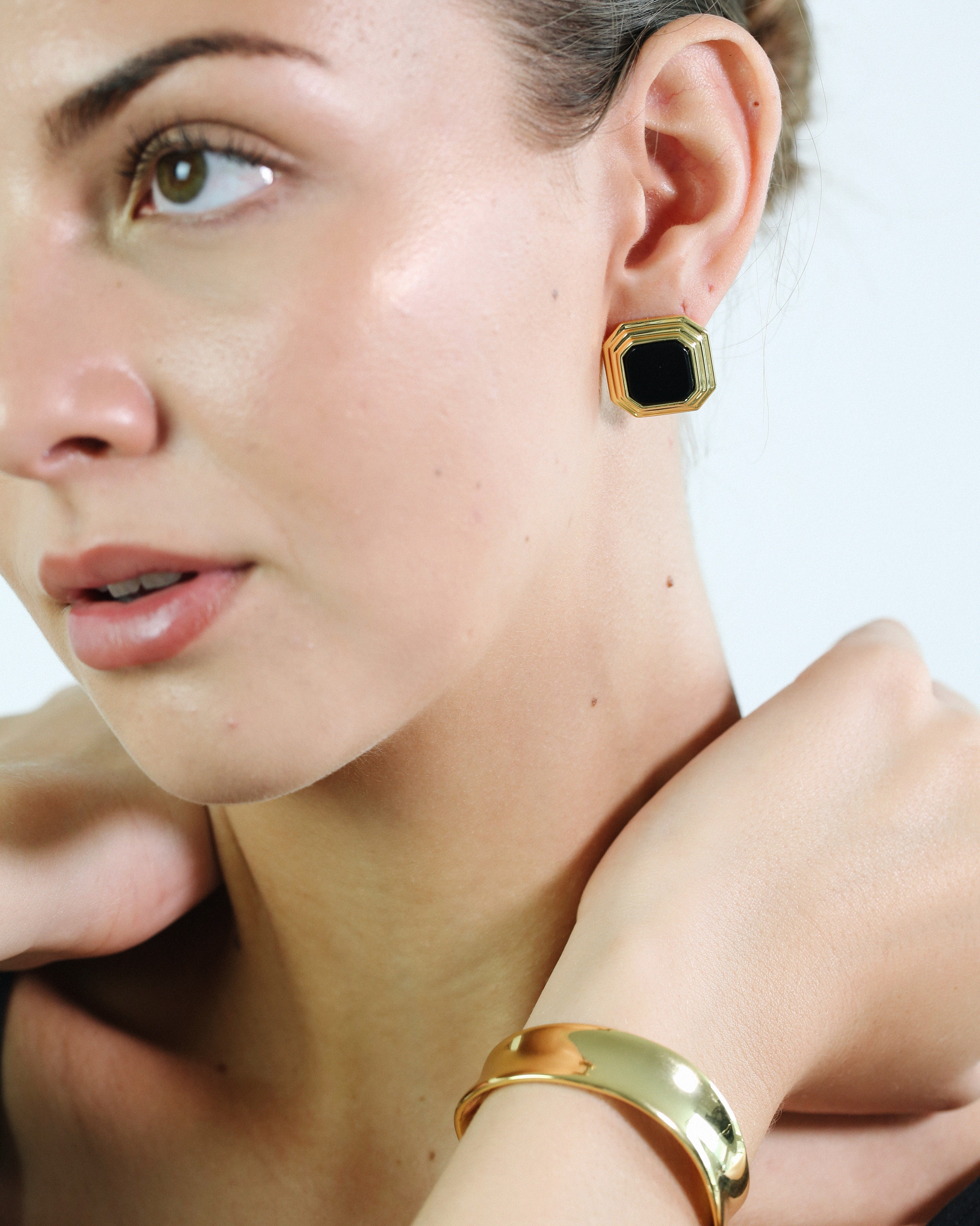 Onyx Deco Studs