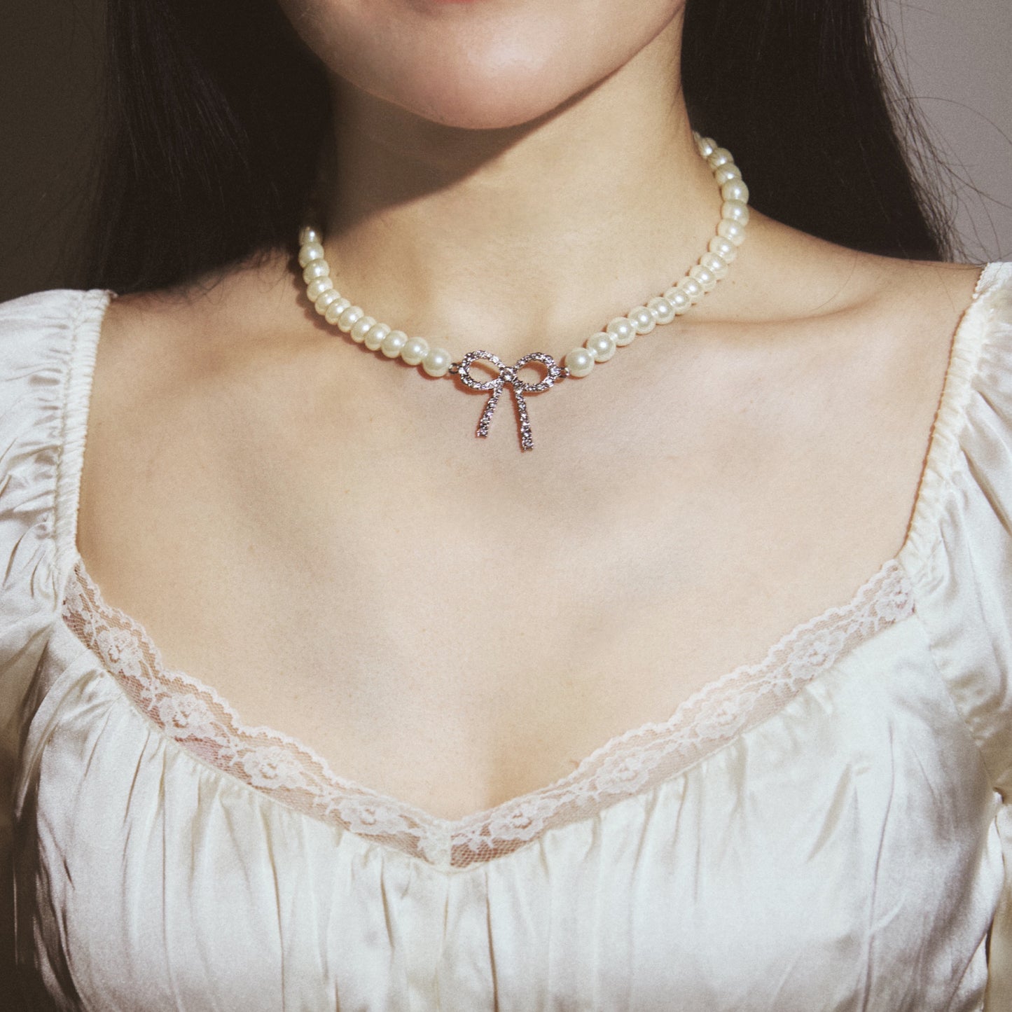 Sofia Bow Necklace